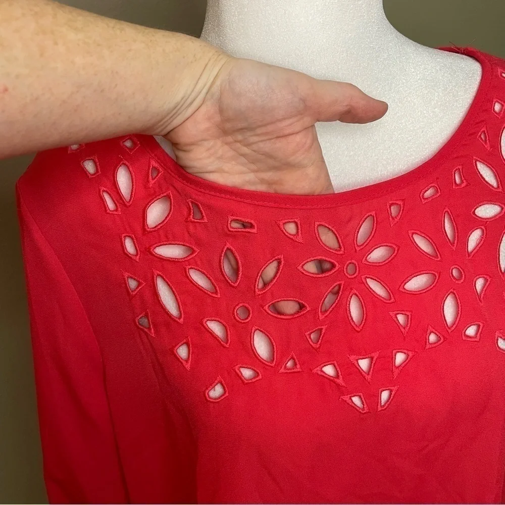 Eyeshadow Coral Red Eyelet Long Sleeve Top Blouse Large NWT